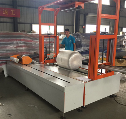 無紡布圓筒徑向纏繞包裝機(jī)