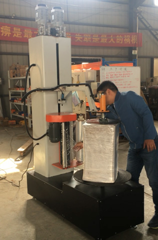 無(wú)托盤纏繞包裝機(jī)